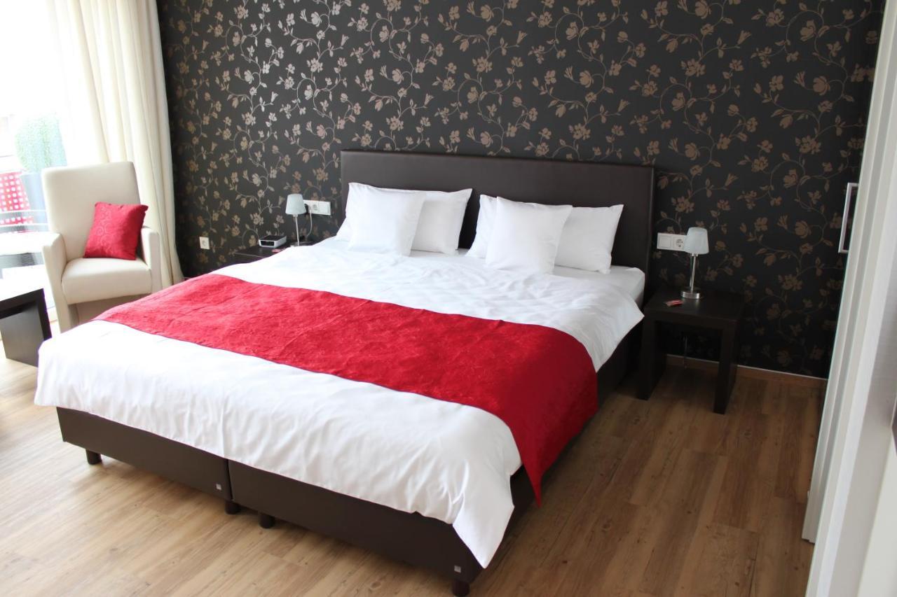 Feriendomizil Am Lindenplatz Hotel บุลลาย ภายนอก รูปภาพ