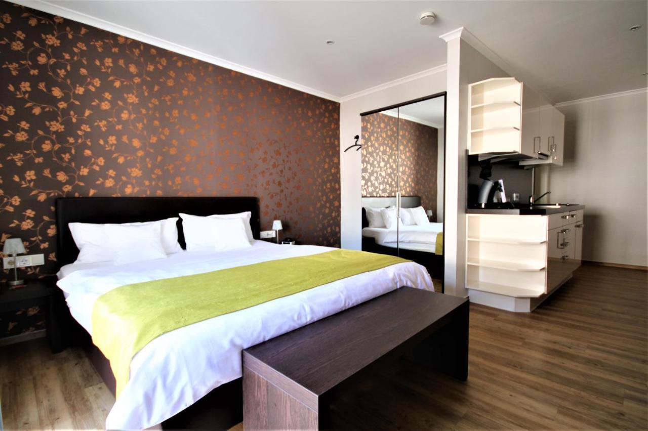 Feriendomizil Am Lindenplatz Hotel บุลลาย ภายนอก รูปภาพ