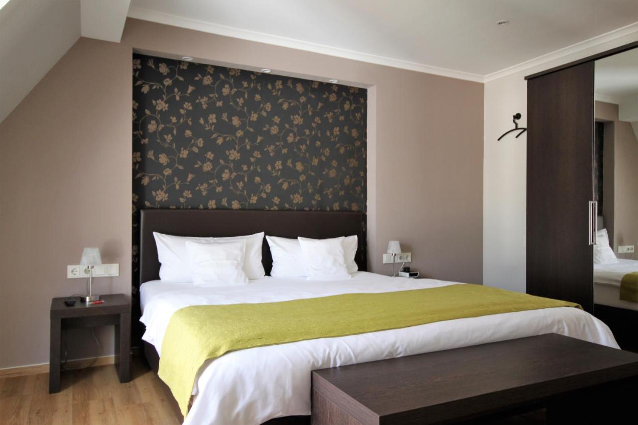 Feriendomizil Am Lindenplatz Hotel บุลลาย ภายนอก รูปภาพ